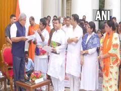 
      
      BJP delegation meets Bengal Governor in Kolkata
      
      