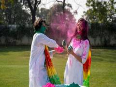
      
      Follow these pre-and post-Holi care tips to protect your hair...
      
      