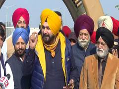
      
      Navjot Singh Sidhu reaches Kartarpur Corridor to visit...
      
      