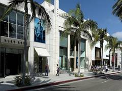 
      
      LA fashion and beauty retailers take steps to contain...
      
      