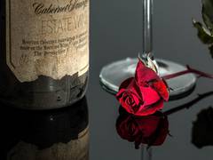 
    Valentine's Day 2021: Try these gifting ideas to make your loved one feel extra special!
    