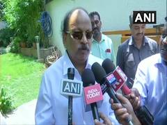 
      
      K'taka MLA Roshan Baig calls leaders 'buffoon', 'flop show';...
      
      