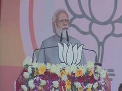 
      
      PM Modi lauds CM Adityanath for decision to name 'chowk' in...
      
      