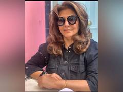 
      
      Pinkie Roshan walks down memory lane, shares unseen picture
      
      