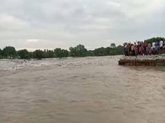 
      
      WB: Flash floods in Malda due to breakage of embankment on...
      
      