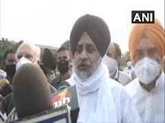 
      
      Shiromani Akali Dal delegation meets President, requests him...
      
      