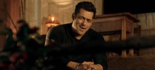 
      
      Salman Khan lends his voice for 'Main Taare' in 'Notebook'
      
      