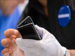 
      
      No, Samsung did not sell one million Galaxy Fold smartphones
      
      