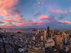 
    Here's a list of thrilling places in San Francisco you must visit!
    