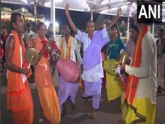 
      
      Odisha: Thousands of pilgrims reach Puri ahead of 'Snana Ustav'
      
      