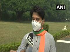 
      
      People of MP will make Kamal Nath apologise on Nov 3: Scindia
      
      