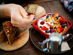 
    5 egg-free high on protein breakfast ideas to boost your day
    