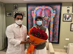 
      
      Andhra CM meets Union Minister Scindia, requests him to...
      
      