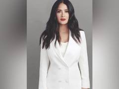 
      
      Salma Hayek addresses Hilaria Baldwin's heritage scandal: 'I...
      
      