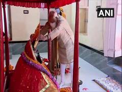 
      
      PM Modi offers prayers at Jeshoreshwari Kali Temple in Bangladesh
      
      