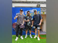 
      
      IPL 2021: Sam Billings, Rishabh Pant, Tom Curran join Delhi...
      
      