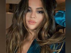 
      
      Selena Gomez reacts after Bella Hadid deletes Insta post...
      
      