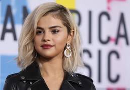 
      
      Selena Gomez enjoys a relaxing vacation in Mexico
      
      