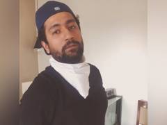 
      
      In self-isolation, Vicky Kaushal cleans fan
      
      