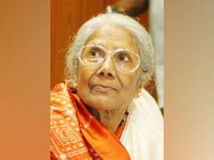 
      
      Void in our world of music: Mamata Banerjee condoles Sandhya...
      
      