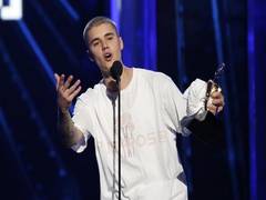 
      
      Police pulls up Justin Bieber for violating road safety rules 
      
      