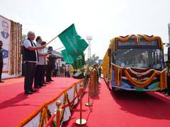 
      
      Delhi transport Minister flags off 100 CNG buses, 1 electric bus
      
      
