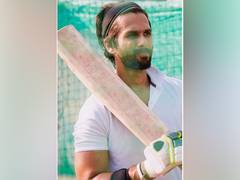 
      
      Shoot of Shahid Kapoor's 'Jersey' suspended amid Coronavirus scare
      
      