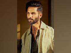 
      
      Shahid Kapoor slays Wednesday in latest pictures
      
      