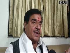 
      
      I am able and capable of answering back, says Shatrughan Sinha 
      
      