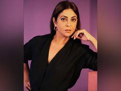 
      
      Shefali Shah wins Best Actress award at IFFM
      
      