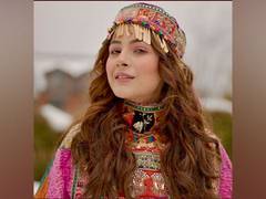 
      
      Shehnaaz Gill spreads happiness with her cute dance with peacock
      
      