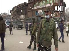 
      
      J-K Police, security forces arrest 2 LeT terrorist associates
      
      