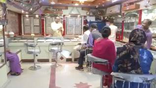 
      
      Patna: Rat 'steals' diamond earrings from shop, alleges owner
      
      