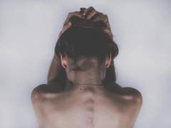 
      
      Scientists develop new treatment for 'frozen shoulder'
      
      