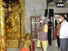 
      
      J-K LG Manoj Sinha pays obeisance at Mata Vaishno Devi...
      
      