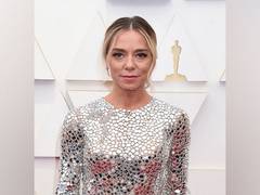 
      
      'CODA' director Sian Heder expresses gratitude post Oscar win
      
      