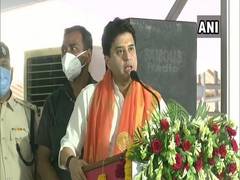 
      
      Kamal Nath had time to attend IIFA awards but not COVID...
      
      