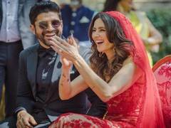 
      
      Farhan turns poetic, posts romantic note for Shibani
      
      