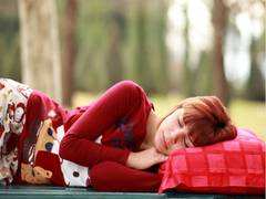 
    Remembering faces and names can be improved during sleep
    