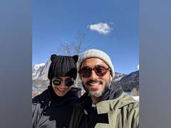 
      
      Sonam Kapoor pens adorable note for husband: 'You make every...
      
      