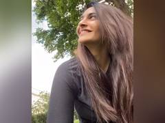
      
      Sonam Kapoor shares video cherishing amazing natural light
      
      