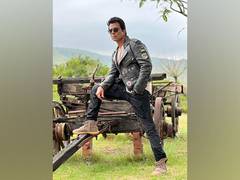 
      
      Sonu Sood commences 'Roadies' shoot 
      
      