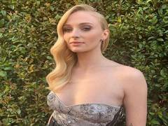
      
      Sophie Turner kicks off her European bachelorette party in style 
      
      