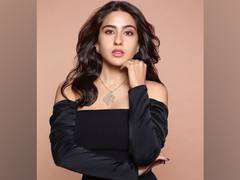
      
       Sara Ali Khan expresses gratitude to Rohit Shetty, Aanand L Rai
      
      