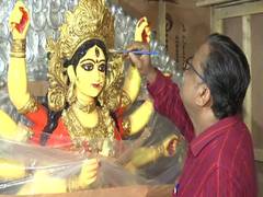 
      
      Kolkata's idol maker becomes first to send fiberglass Durga...
      
      