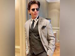 
      
      SRK spreads hope, positivity at time of 'immense crisis'
      
      