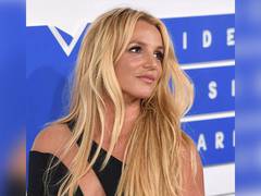 
      
      Britney Spears gets support from Jennifer Lopez
      
      