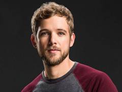 
      
      Max Thieriot to headline CBS Drama pilot 'Cal Fire'
      
      
