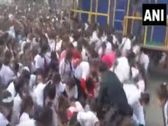 
      
      Stampede-like situation develops at Congress' 'Ladki hoon,...
      
      