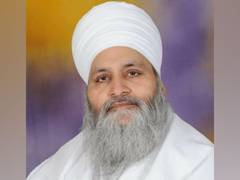 
      
      Sikh priest shoots himself at Singhu border: Police
      
      